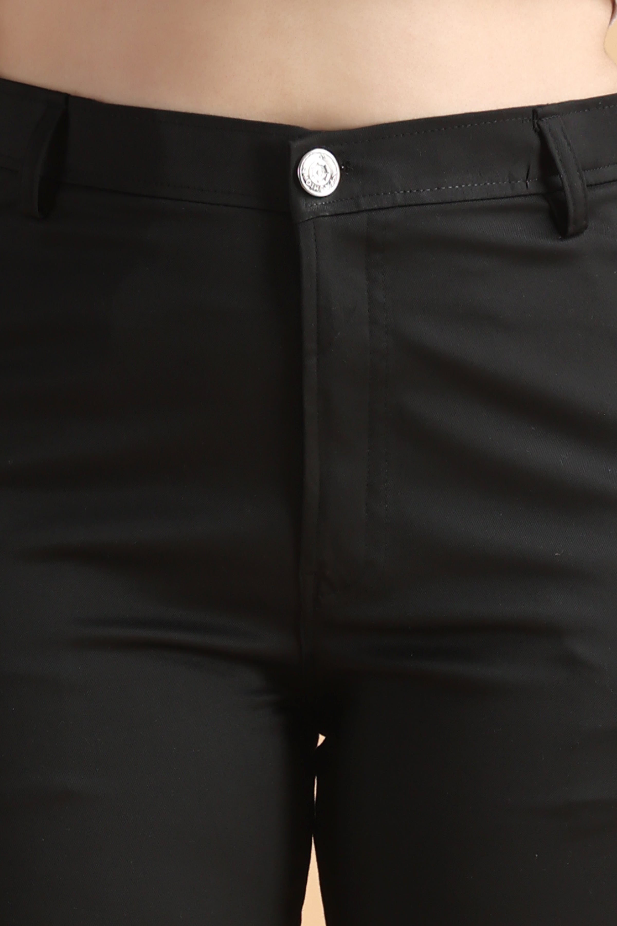 Buy Women Black Regular Fit Solid Casual Trousers Online  762870  Allen  Solly