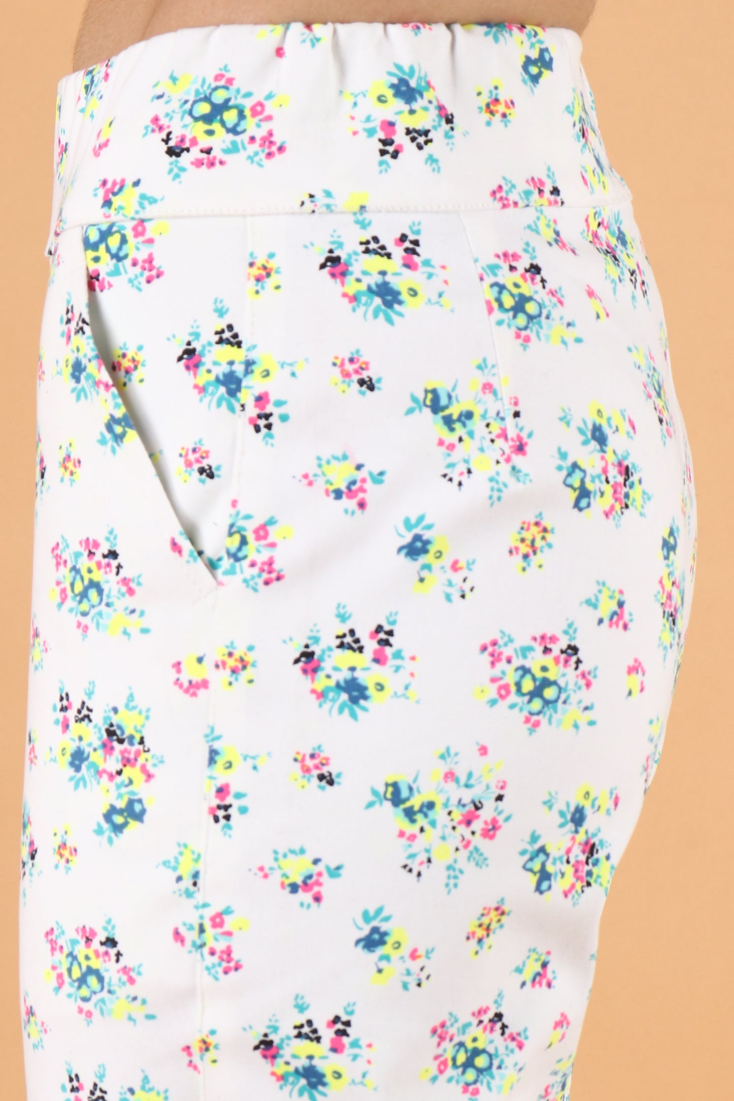 All Size, Double Side Pockets, Dual Side Pockets, Full Elasticized Waistline, Lycra, Plus Size, Printed Lycra Pant, Stretchable Lycra Pant, Stretchable Pant, Two Side Pockets, White, White Ly