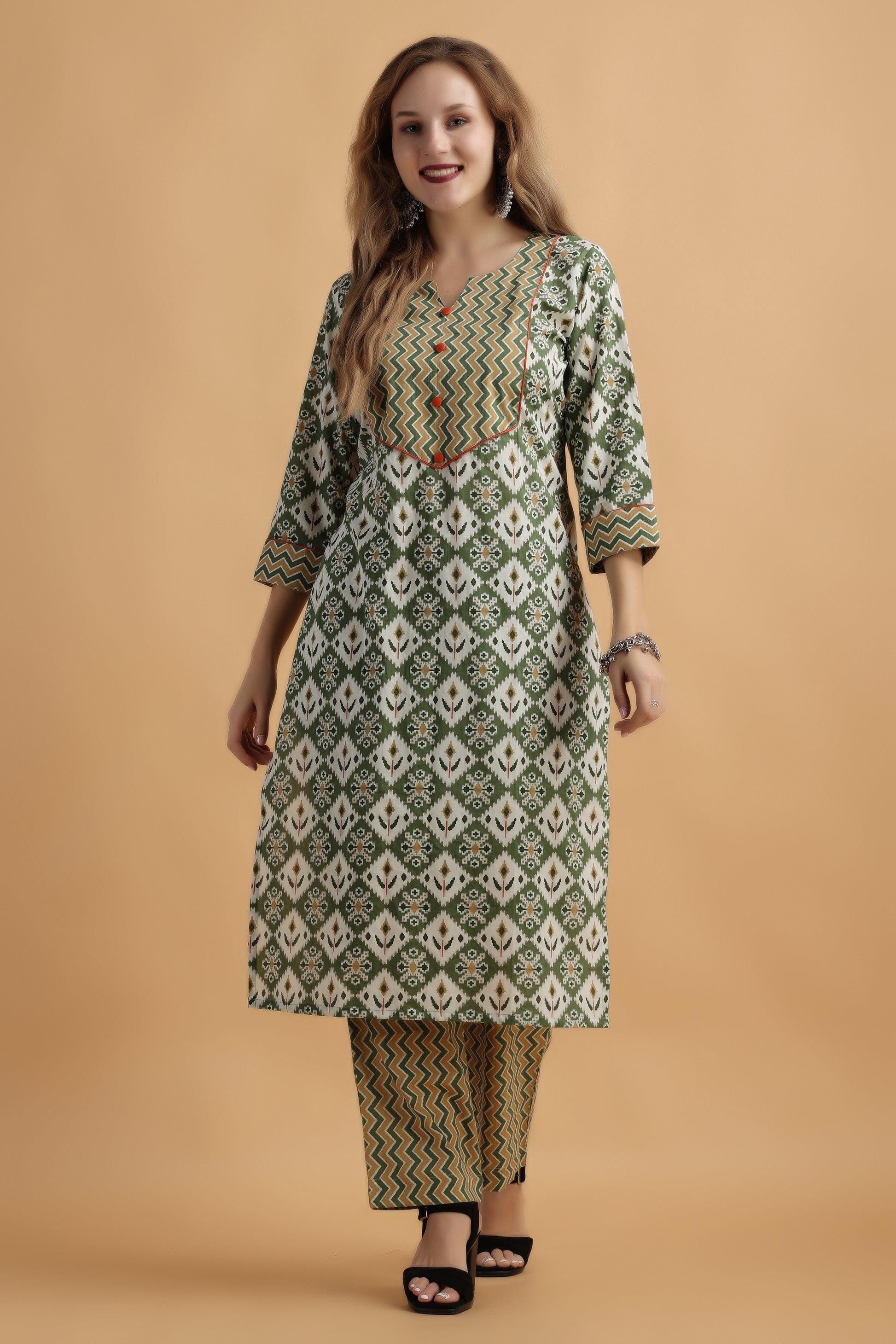 Women's Plus Size Green Printed cotton kurti pant set with dupatta | Apella